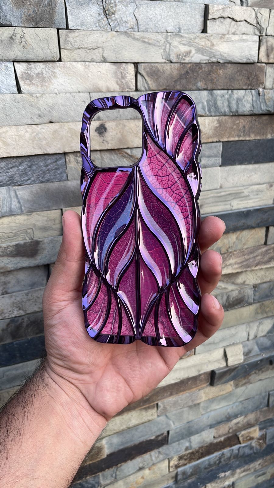 Purple Leaf Case - IP 16 Pro Max